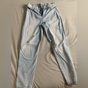 Curvy Mom Jeans High Rise